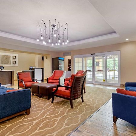 Comfort Inn & Suites Near Six Flags & Medical Center San Antonio Luaran gambar