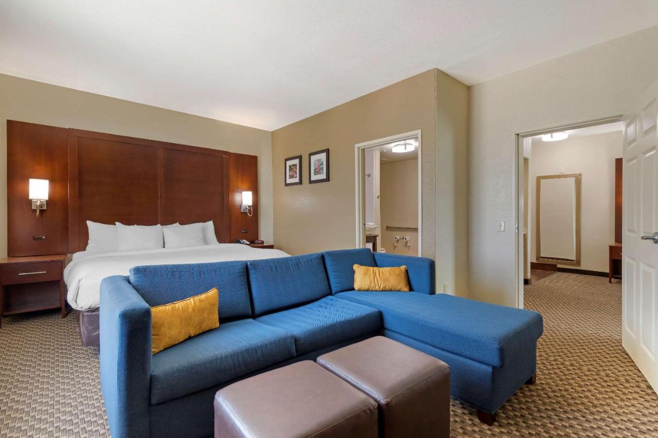 Comfort Inn & Suites Near Six Flags & Medical Center San Antonio Luaran gambar