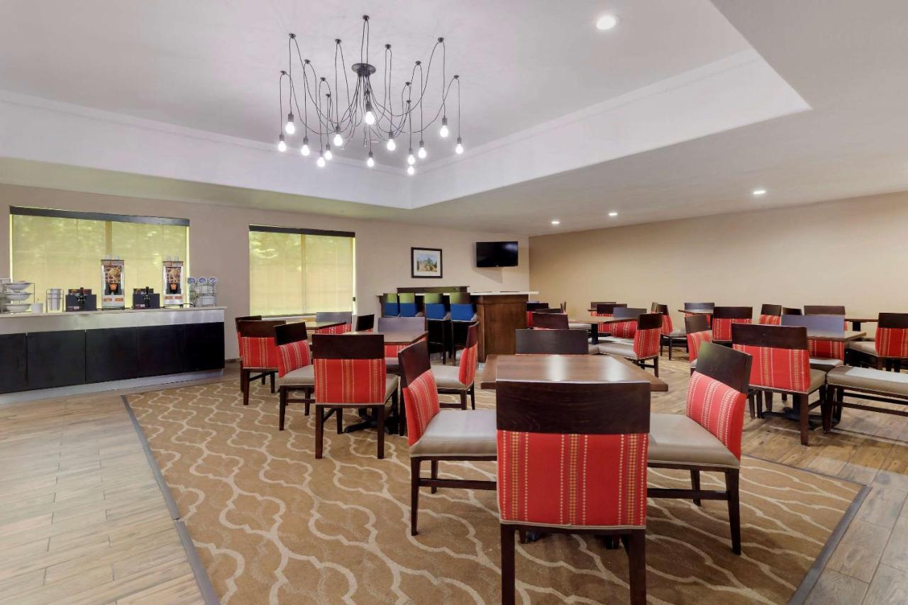 Comfort Inn & Suites Near Six Flags & Medical Center San Antonio Luaran gambar
