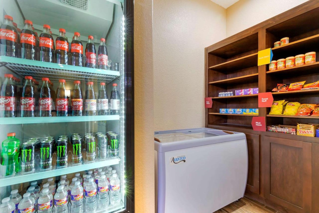 Comfort Inn & Suites Near Six Flags & Medical Center San Antonio Luaran gambar