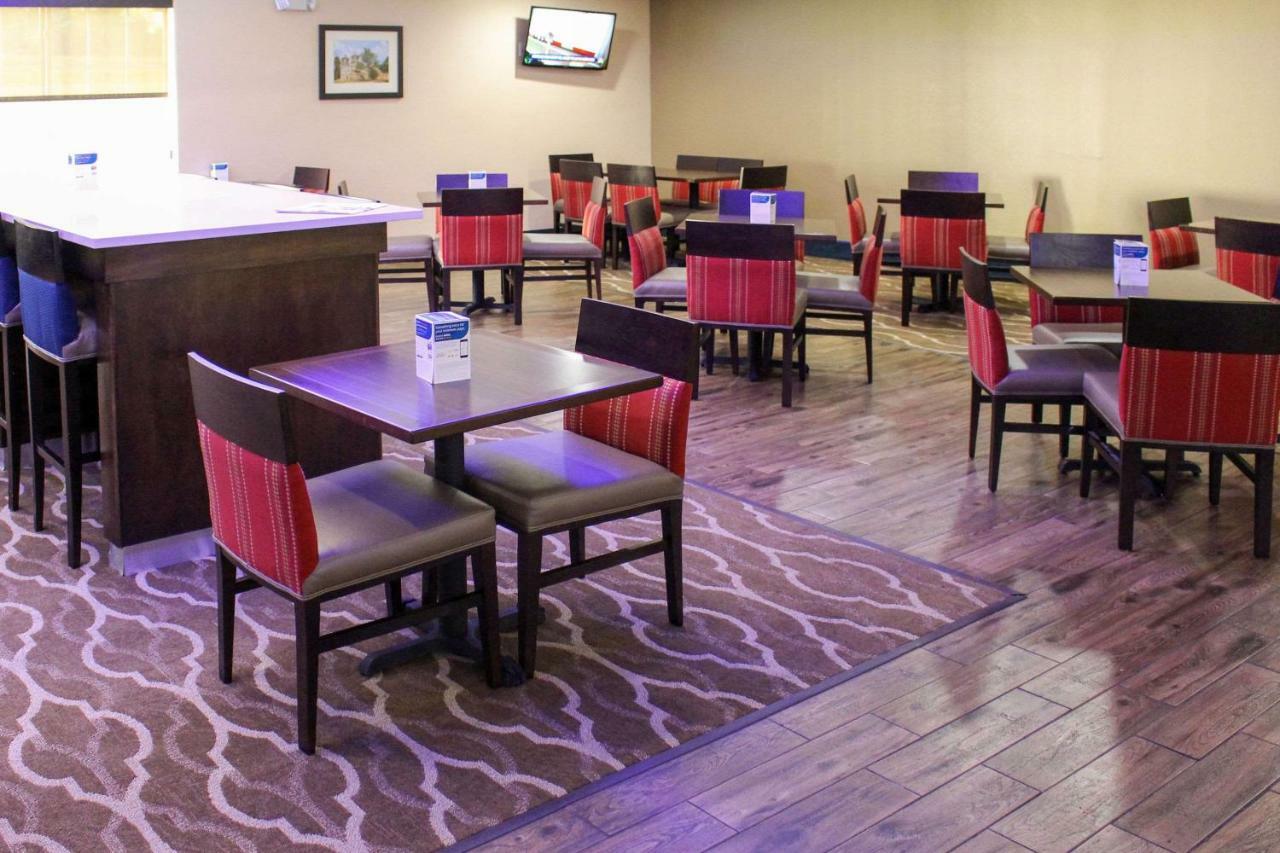 Comfort Inn & Suites Near Six Flags & Medical Center San Antonio Luaran gambar