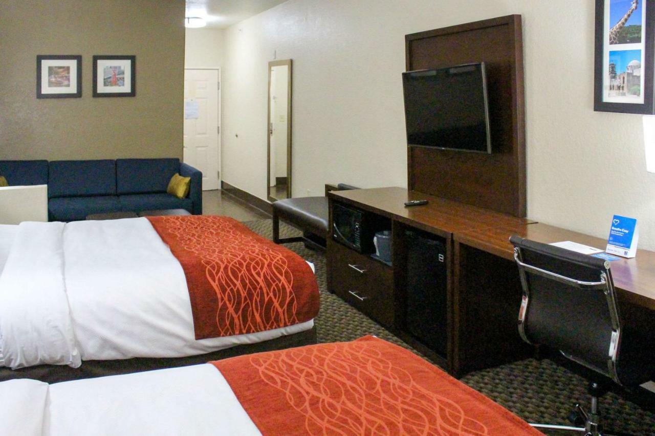 Comfort Inn & Suites Near Six Flags & Medical Center San Antonio Luaran gambar