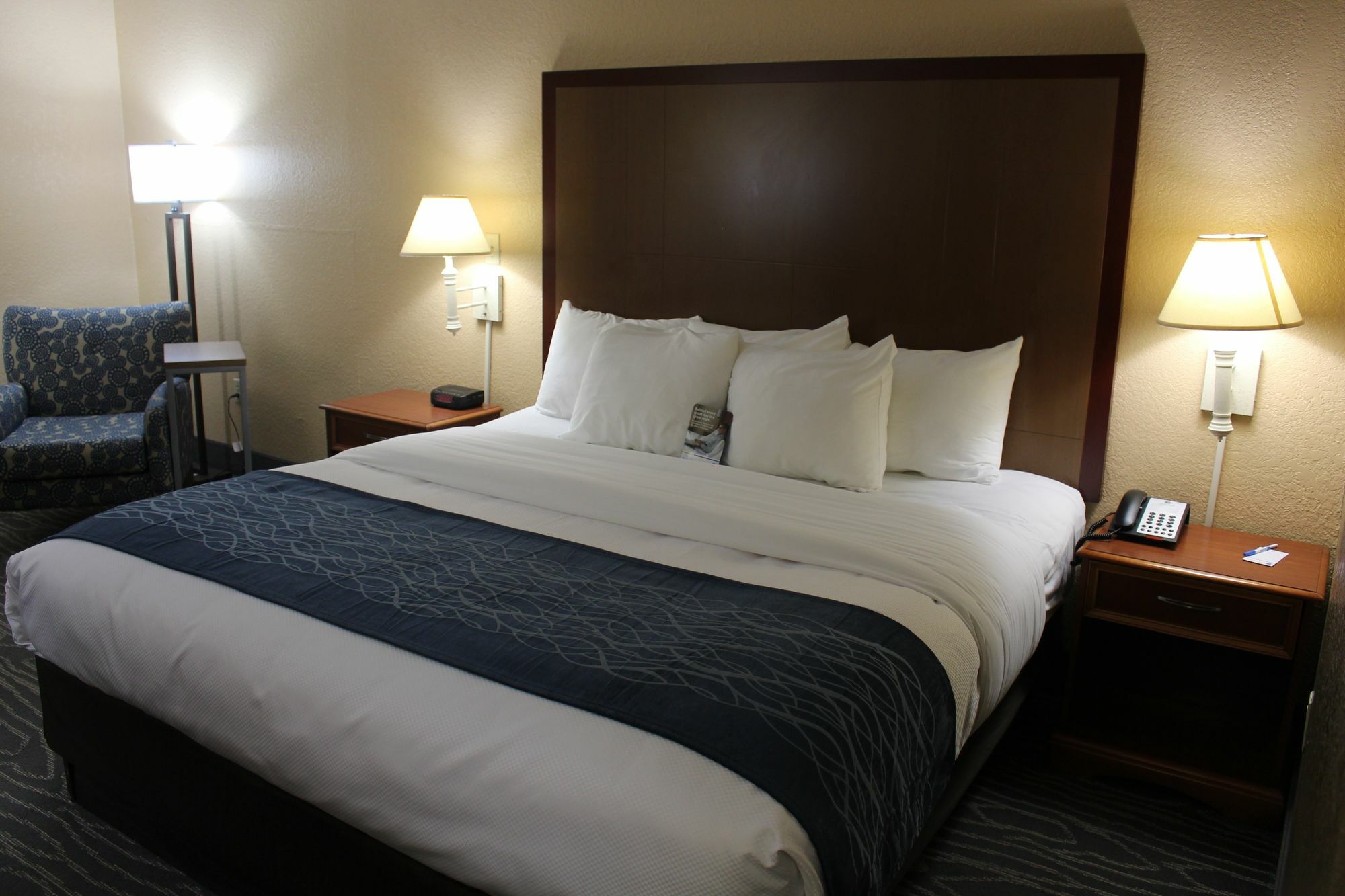 Comfort Inn & Suites Near Six Flags & Medical Center San Antonio Luaran gambar
