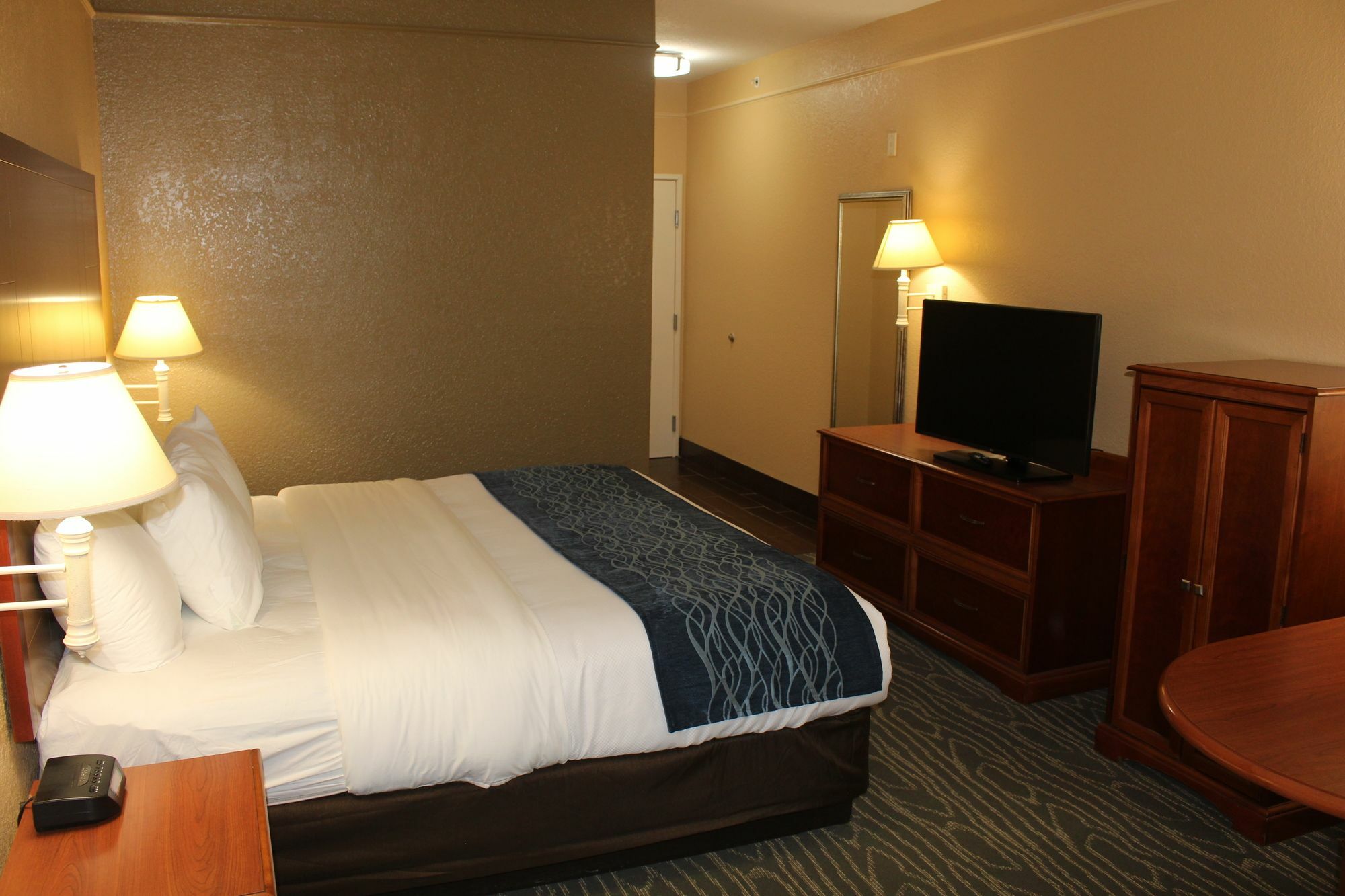 Comfort Inn & Suites Near Six Flags & Medical Center San Antonio Luaran gambar